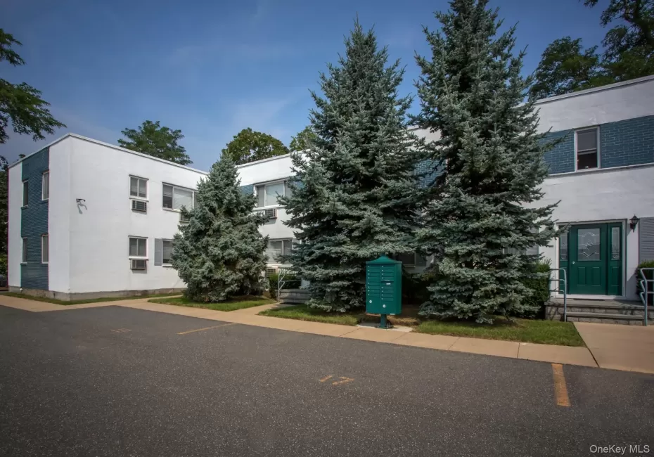 40 Broadway, Babylon, NY, 1 Bedroom Bedrooms, 4 Rooms Rooms,1 BathroomBathrooms,Residential Lease,For Rent,Broadway,0,1025031 40 Broadway, Babylon, NY, 1 Bedroom Bedrooms, 4 Rooms Rooms,1 BathroomBathrooms,Residential Lease,For Rent,Broadway,0,1025031