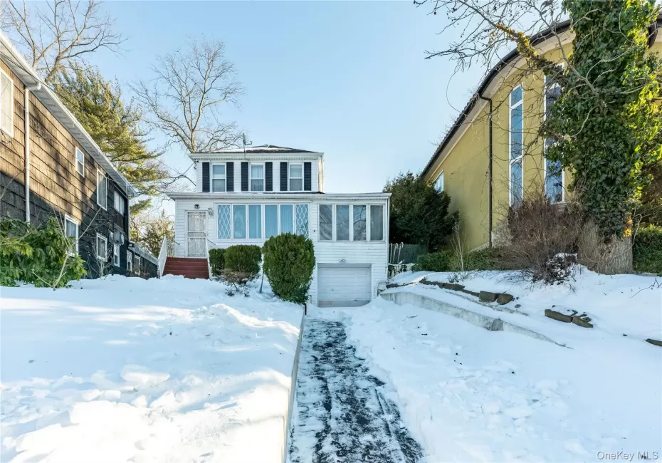 19512 Mc Laughlin Avenue, New York, NY, 4 Bedrooms Bedrooms, 12 Rooms Rooms,2 BathroomsBathrooms,Residential,For Rent,Mc Laughlin,0,956121 19512 Mc Laughlin Avenue, New York, NY, 4 Bedrooms Bedrooms, 12 Rooms Rooms,2 BathroomsBathrooms,Residential,For Rent,Mc Laughlin,0,956121
