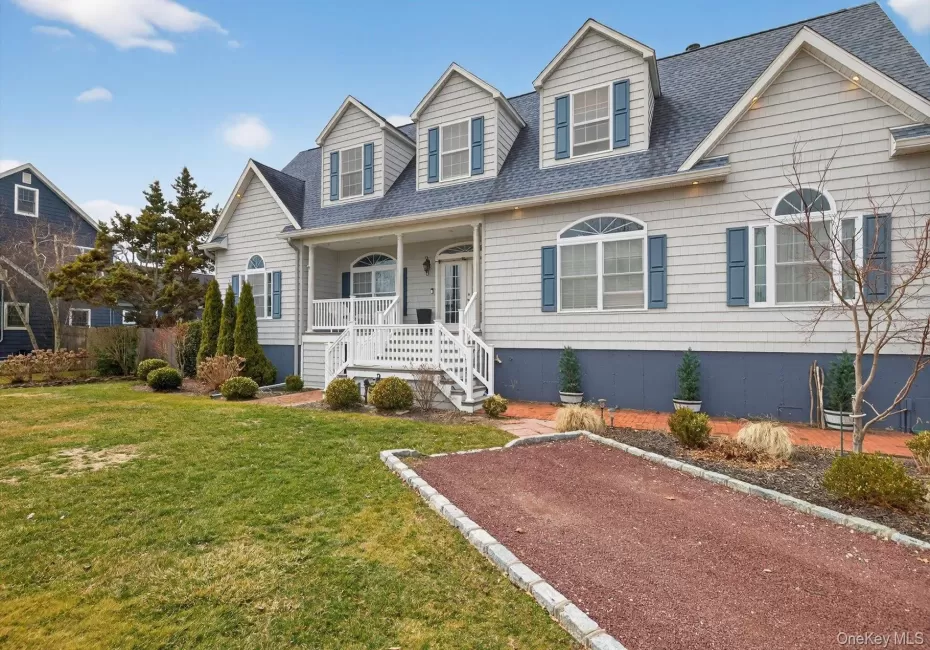 108 Awixa Avenue, Islip, NY, 6 Bedrooms Bedrooms, 12 Rooms Rooms,4 BathroomsBathrooms,Residential,For Rent,Awixa,0,970268 108 Awixa Avenue, Islip, NY, 6 Bedrooms Bedrooms, 12 Rooms Rooms,4 BathroomsBathrooms,Residential,For Rent,Awixa,0,970268