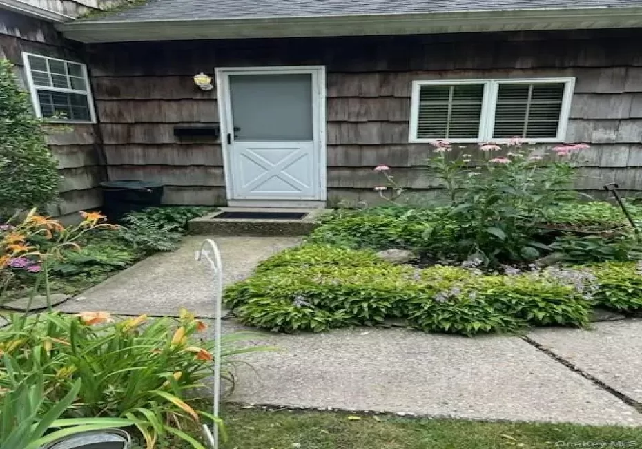 39 Wenwood Drive, Islip, NY, 1 Bedroom Bedrooms, 3 Rooms Rooms,1 BathroomBathrooms,Residential Lease,For Rent,Wenwood,0,1022334 39 Wenwood Drive, Islip, NY, 1 Bedroom Bedrooms, 3 Rooms Rooms,1 BathroomBathrooms,Residential Lease,For Rent,Wenwood,0,1022334