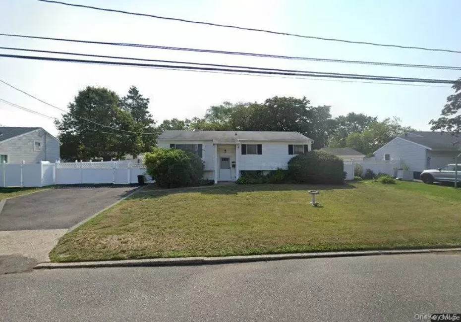 3115 Eagle Avenue, Brookhaven, NY, 3 Bedrooms Bedrooms, 6 Rooms Rooms,1 BathroomBathrooms,Residential,For Rent,Eagle,0,1021349 3115 Eagle Avenue, Brookhaven, NY, 3 Bedrooms Bedrooms, 6 Rooms Rooms,1 BathroomBathrooms,Residential,For Rent,Eagle,0,1021349