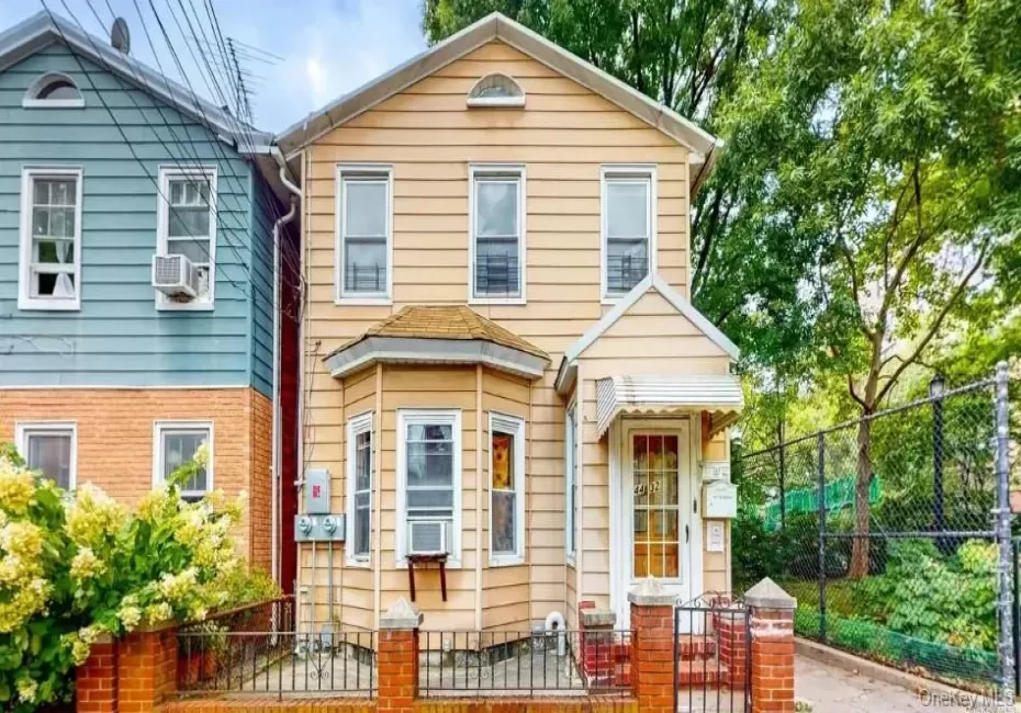 44-32 64 Street, New York, NY, 3 Bedrooms Bedrooms, 8 Rooms Rooms,2 BathroomsBathrooms,Residential Lease,For Rent,64,0,1024965 44-32 64 Street, New York, NY, 3 Bedrooms Bedrooms, 8 Rooms Rooms,2 BathroomsBathrooms,Residential Lease,For Rent,64,0,1024965