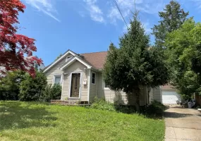 6 Dawes Avenue, Oyster Bay, NY, 4 Bedrooms Bedrooms, 8 Rooms Rooms,2 BathroomsBathrooms,Residential Lease,For Rent,Dawes,0,1025145 6 Dawes Avenue, Oyster Bay, NY, 4 Bedrooms Bedrooms, 8 Rooms Rooms,2 BathroomsBathrooms,Residential Lease,For Rent,Dawes,0,1025145