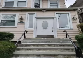 412 Warburton Avenue, Yonkers, NY, 2 Bedrooms Bedrooms, 5 Rooms Rooms,1 BathroomBathrooms,Residential Lease,For Rent,Warburton,0,1023384 412 Warburton Avenue, Yonkers, NY, 2 Bedrooms Bedrooms, 5 Rooms Rooms,1 BathroomBathrooms,Residential Lease,For Rent,Warburton,0,1023384