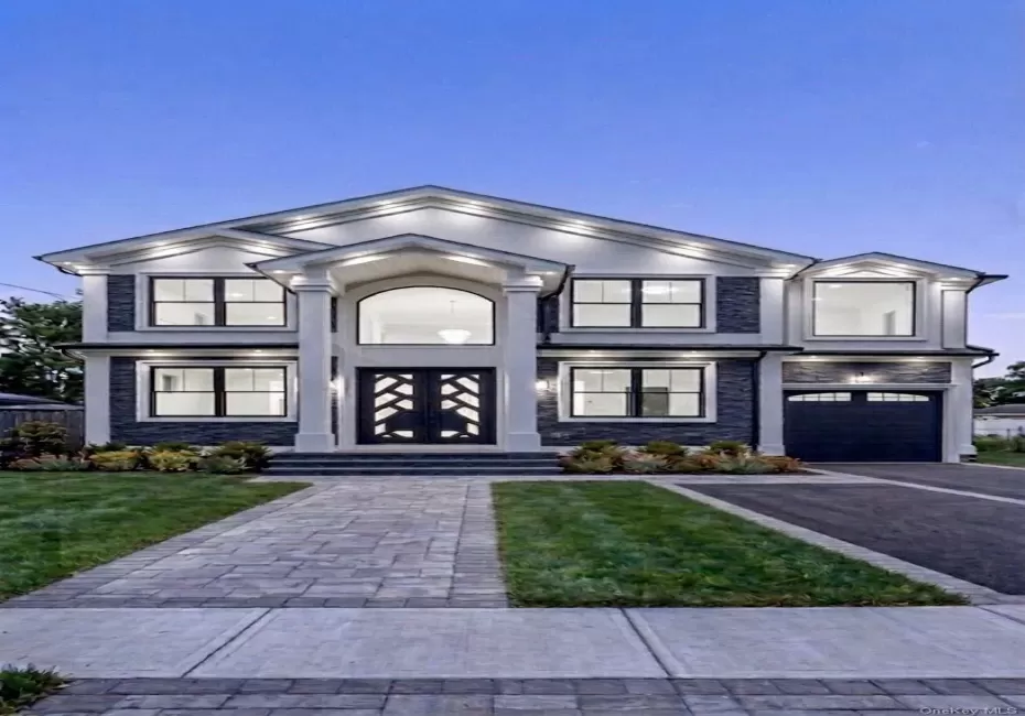 145 Bethpage Road, Oyster Bay, NY, 5 Bedrooms Bedrooms, 10 Rooms Rooms,5 BathroomsBathrooms,Residential,For Rent,Bethpage,0,1020956 145 Bethpage Road, Oyster Bay, NY, 5 Bedrooms Bedrooms, 10 Rooms Rooms,5 BathroomsBathrooms,Residential,For Rent,Bethpage,0,1020956