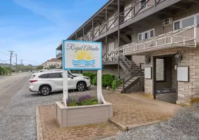 126 Emerson Avenue, East Hampton, NY, 1 Bedroom Bedrooms, 2 Rooms Rooms,1 BathroomBathrooms,Residential,For Rent,Emerson,0,1025101 126 Emerson Avenue, East Hampton, NY, 1 Bedroom Bedrooms, 2 Rooms Rooms,1 BathroomBathrooms,Residential,For Rent,Emerson,0,1025101