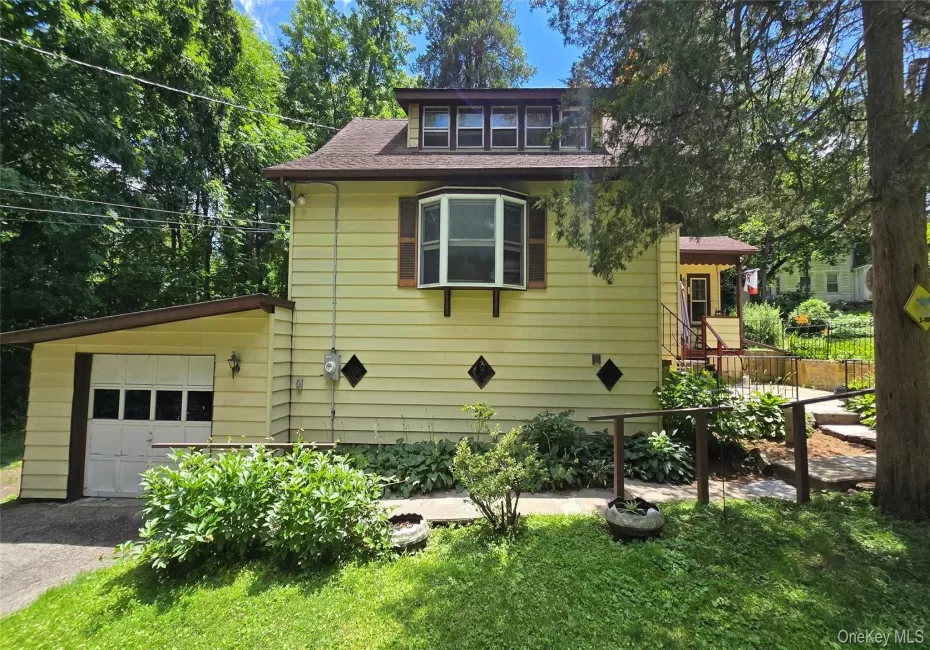 59 Becker Street, Putnam Valley, NY, 2 Bedrooms Bedrooms, 7 Rooms Rooms,1 BathroomBathrooms,Residential,For Rent,Becker,0,1023793 59 Becker Street, Putnam Valley, NY, 2 Bedrooms Bedrooms, 7 Rooms Rooms,1 BathroomBathrooms,Residential,For Rent,Becker,0,1023793