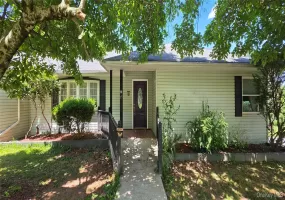 13 Third Street, Fallsburg, NY, 2 Bedrooms Bedrooms, 8 Rooms Rooms,2 BathroomsBathrooms,Residential,For Rent,Third,0,1023571 13 Third Street, Fallsburg, NY, 2 Bedrooms Bedrooms, 8 Rooms Rooms,2 BathroomsBathrooms,Residential,For Rent,Third,0,1023571