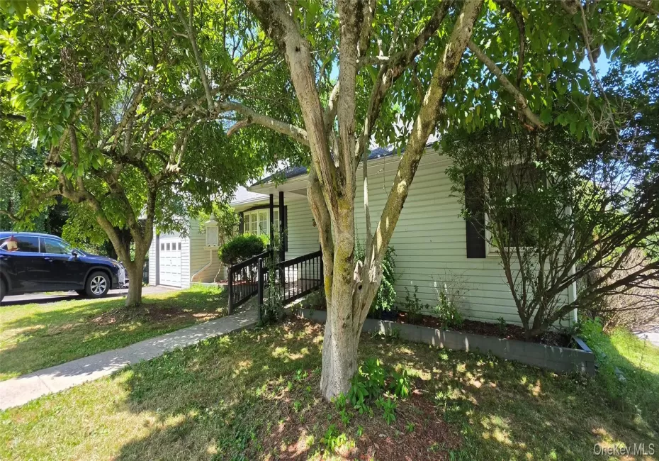 13 Third Street, Fallsburg, NY, 2 Bedrooms Bedrooms, 8 Rooms Rooms,2 BathroomsBathrooms,Residential,For Rent,Third,0,1023571 13 Third Street, Fallsburg, NY, 2 Bedrooms Bedrooms, 8 Rooms Rooms,2 BathroomsBathrooms,Residential,For Rent,Third,0,1023571