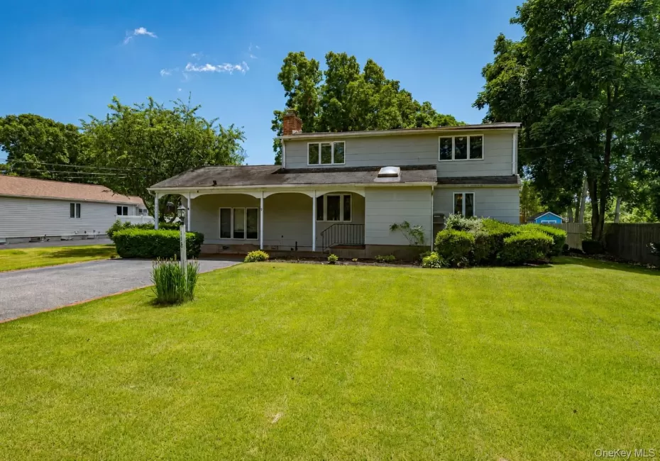 118 Tamarack Street, Islip, NY, 5 Bedrooms Bedrooms, 10 Rooms Rooms,2 BathroomsBathrooms,Residential,For Rent,Tamarack,0,1021519 118 Tamarack Street, Islip, NY, 5 Bedrooms Bedrooms, 10 Rooms Rooms,2 BathroomsBathrooms,Residential,For Rent,Tamarack,0,1021519