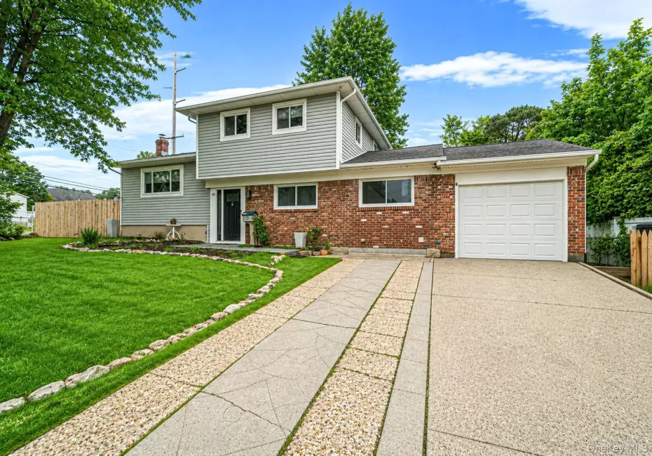 48 Hillside Avenue, Brookhaven, NY, 4 Bedrooms Bedrooms, 7 Rooms Rooms,4 BathroomsBathrooms,Residential,For Rent,Hillside,0,1025143 48 Hillside Avenue, Brookhaven, NY, 4 Bedrooms Bedrooms, 7 Rooms Rooms,4 BathroomsBathrooms,Residential,For Rent,Hillside,0,1025143