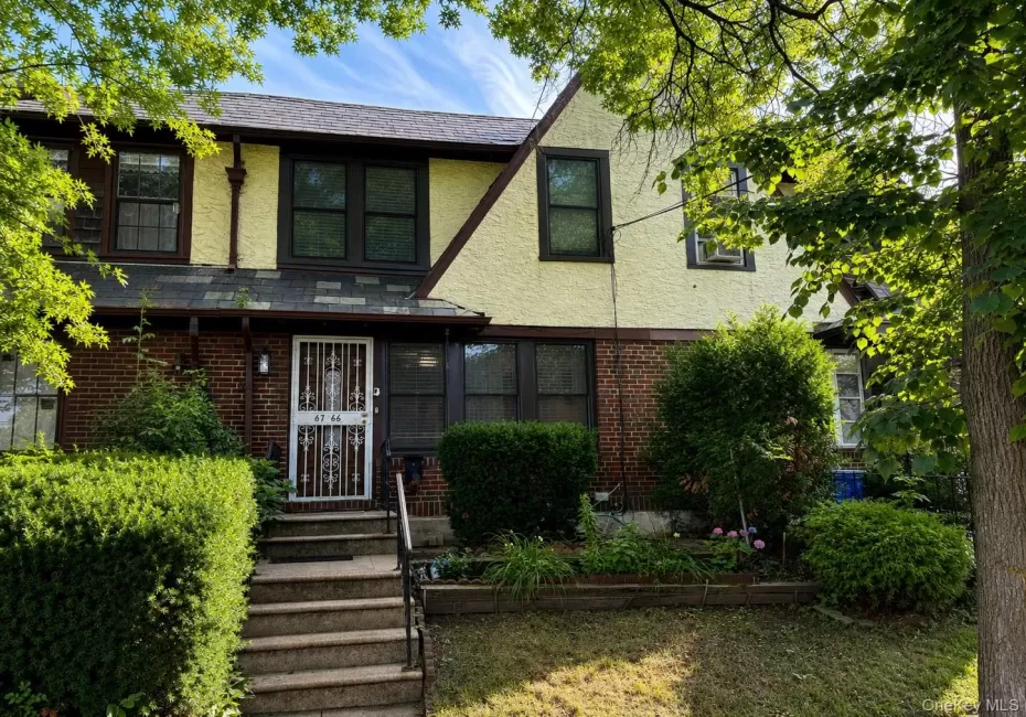 6766 Exeter Street, New York, NY, 3 Bedrooms Bedrooms, 8 Rooms Rooms,2 BathroomsBathrooms,Residential,For Rent,Exeter,0,1025144 6766 Exeter Street, New York, NY, 3 Bedrooms Bedrooms, 8 Rooms Rooms,2 BathroomsBathrooms,Residential,For Rent,Exeter,0,1025144