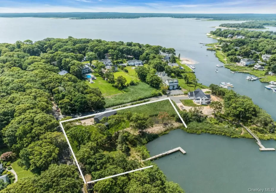 255 Peconic Bay Boulevard, Riverhead, NY, 4 Bedrooms Bedrooms, 8 Rooms Rooms,4 BathroomsBathrooms,Residential,For Rent,Peconic Bay,0,1025045 255 Peconic Bay Boulevard, Riverhead, NY, 4 Bedrooms Bedrooms, 8 Rooms Rooms,4 BathroomsBathrooms,Residential,For Rent,Peconic Bay,0,1025045