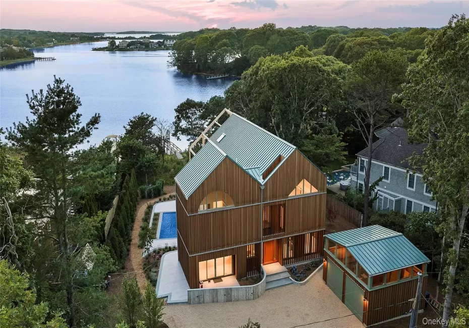 25 Bluff Point Road, East Hampton, NY, 4 Bedrooms Bedrooms, 9 Rooms Rooms,5 BathroomsBathrooms,Residential,For Rent,Bluff Point,0,1025305 25 Bluff Point Road, East Hampton, NY, 4 Bedrooms Bedrooms, 9 Rooms Rooms,5 BathroomsBathrooms,Residential,For Rent,Bluff Point,0,1025305