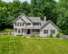 Welcome to 32 Robinson Lane ! Welcome to 32 Robinson Lane !