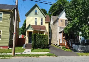 209 Main Street, Port Jervis, NY, 3 Bedrooms Bedrooms, 6 Rooms Rooms,1 BathroomBathrooms,Residential,For Rent,Main,0,1023988 209 Main Street, Port Jervis, NY, 3 Bedrooms Bedrooms, 6 Rooms Rooms,1 BathroomBathrooms,Residential,For Rent,Main,0,1023988