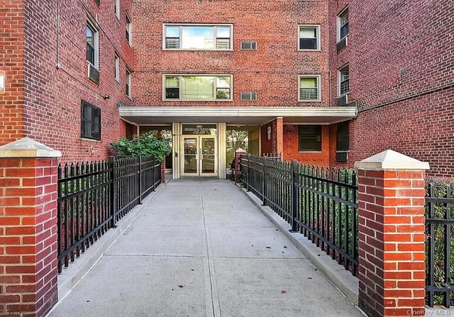 1010 Sherman, New York, NY, 1 Bedroom Bedrooms, 3 Rooms Rooms,1 BathroomBathrooms,Residential,For Rent,Sherman,0,1025303 1010 Sherman, New York, NY, 1 Bedroom Bedrooms, 3 Rooms Rooms,1 BathroomBathrooms,Residential,For Rent,Sherman,0,1025303