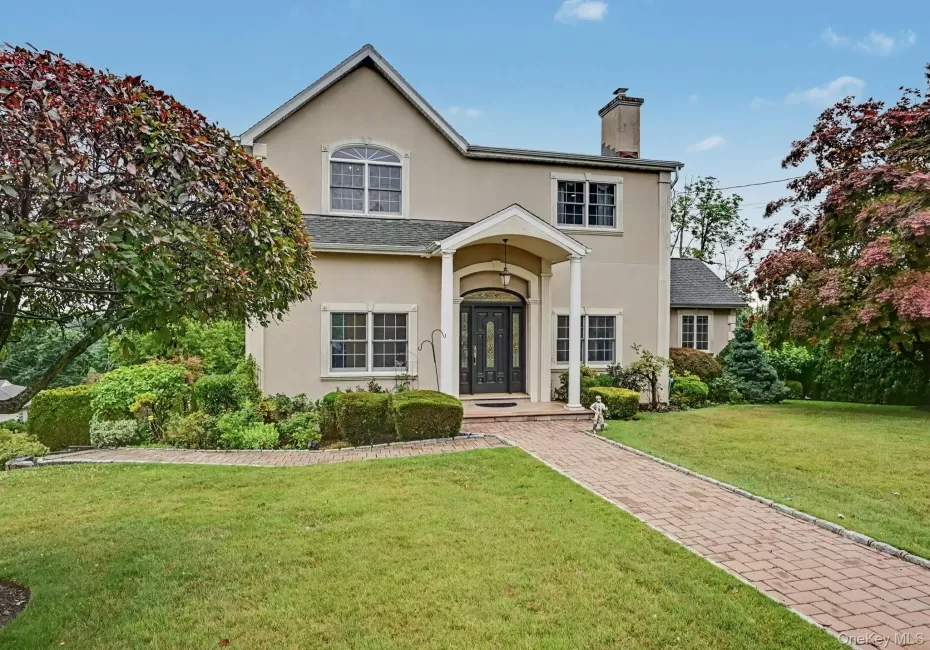 52 Francis Lane, Greenwich, CT, 3 Bedrooms Bedrooms, 10 Rooms Rooms,2 BathroomsBathrooms,Residential,For Rent,Francis,0,1011684 52 Francis Lane, Greenwich, CT, 3 Bedrooms Bedrooms, 10 Rooms Rooms,2 BathroomsBathrooms,Residential,For Rent,Francis,0,1011684