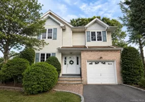 35 Willis Avenue, Oyster Bay, NY, 4 Bedrooms Bedrooms, 8 Rooms Rooms,3 BathroomsBathrooms,Residential Lease,For Rent,Willis,0,1025093 35 Willis Avenue, Oyster Bay, NY, 4 Bedrooms Bedrooms, 8 Rooms Rooms,3 BathroomsBathrooms,Residential Lease,For Rent,Willis,0,1025093