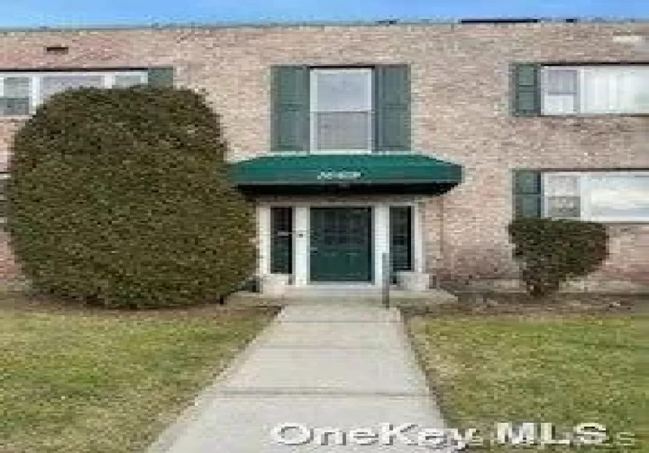 1069 Fenwood Drive, Hempstead, NY, 1 Bedroom Bedrooms, 3 Rooms Rooms,1 BathroomBathrooms,Residential Lease,For Rent,Fenwood,0,1025402 1069 Fenwood Drive, Hempstead, NY, 1 Bedroom Bedrooms, 3 Rooms Rooms,1 BathroomBathrooms,Residential Lease,For Rent,Fenwood,0,1025402