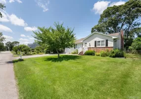 23 Staller Boulevard, Southampton, NY, 2 Bedrooms Bedrooms, 6 Rooms Rooms,1 BathroomBathrooms,Residential,For Rent,Staller,0,1017600 23 Staller Boulevard, Southampton, NY, 2 Bedrooms Bedrooms, 6 Rooms Rooms,1 BathroomBathrooms,Residential,For Rent,Staller,0,1017600