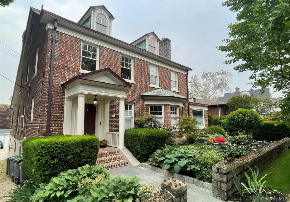 330 3rd Avenue, Pelham, NY, 2 Bedrooms Bedrooms, 5 Rooms Rooms,1 BathroomBathrooms,Residential Lease,For Rent,3rd,0,1025291 330 3rd Avenue, Pelham, NY, 2 Bedrooms Bedrooms, 5 Rooms Rooms,1 BathroomBathrooms,Residential Lease,For Rent,3rd,0,1025291