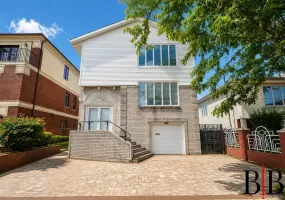 2655 National Drive, New York, NY, 5 Bedrooms Bedrooms, 9 Rooms Rooms,4 BathroomsBathrooms,Residential,For Rent,National,0,1025769 2655 National Drive, New York, NY, 5 Bedrooms Bedrooms, 9 Rooms Rooms,4 BathroomsBathrooms,Residential,For Rent,National,0,1025769