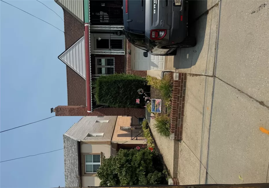 8607 77th Avenue, New York, NY, 2 Bedrooms Bedrooms, 7 Rooms Rooms,1 BathroomBathrooms,Residential,For Rent,77th,0,1025803 8607 77th Avenue, New York, NY, 2 Bedrooms Bedrooms, 7 Rooms Rooms,1 BathroomBathrooms,Residential,For Rent,77th,0,1025803