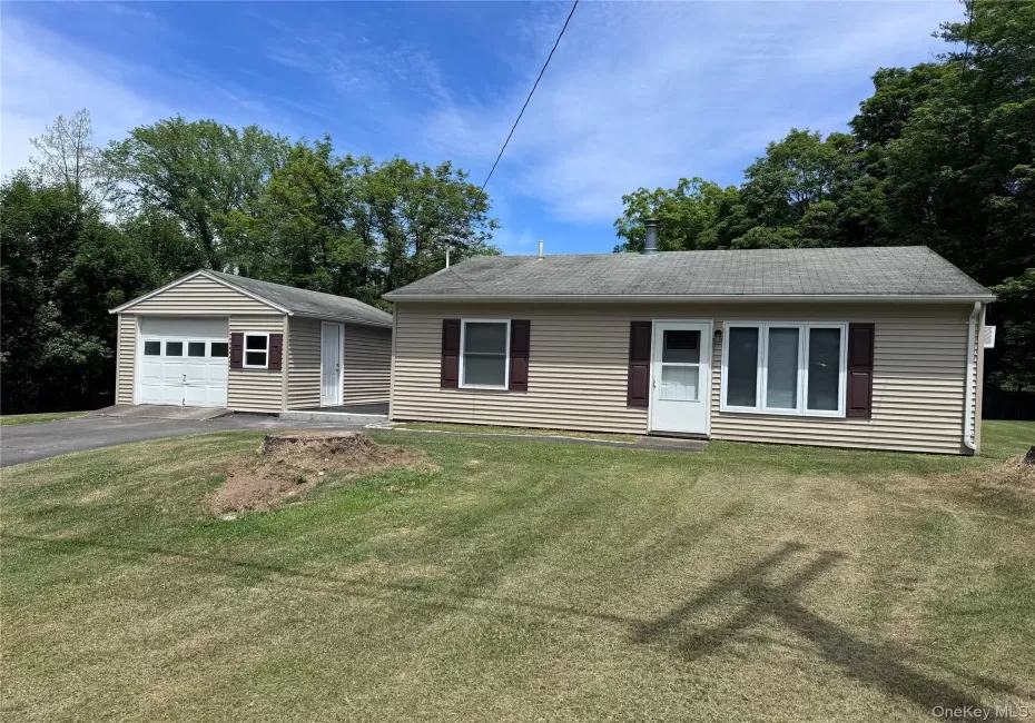 1 Center Road, Rosendale, NY, 3 Bedrooms Bedrooms, 5 Rooms Rooms,1 BathroomBathrooms,Residential Lease,For Rent,Center,0,1025404 1 Center Road, Rosendale, NY, 3 Bedrooms Bedrooms, 5 Rooms Rooms,1 BathroomBathrooms,Residential Lease,For Rent,Center,0,1025404