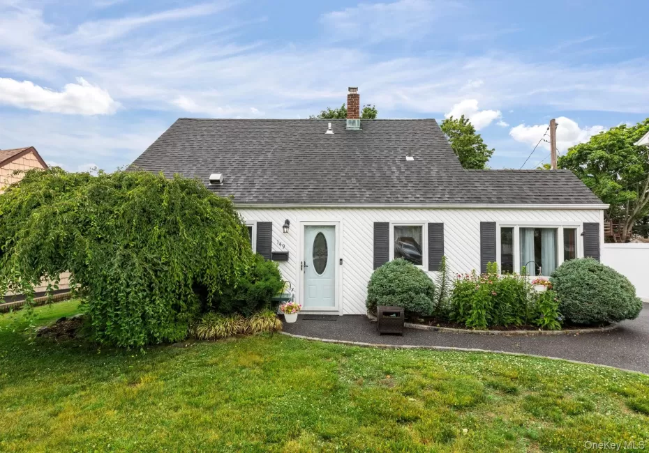 149 Coach Lane, Hempstead, NY, 4 Bedrooms Bedrooms, 10 Rooms Rooms,2 BathroomsBathrooms,Residential,For Rent,Coach,0,1021069 149 Coach Lane, Hempstead, NY, 4 Bedrooms Bedrooms, 10 Rooms Rooms,2 BathroomsBathrooms,Residential,For Rent,Coach,0,1021069