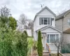 7025 71st Place, New York, NY, 3 Bedrooms Bedrooms, 7 Rooms Rooms,1 BathroomBathrooms,Residential,For Rent,71st,0,1025231 7025 71st Place, New York, NY, 3 Bedrooms Bedrooms, 7 Rooms Rooms,1 BathroomBathrooms,Residential,For Rent,71st,0,1025231