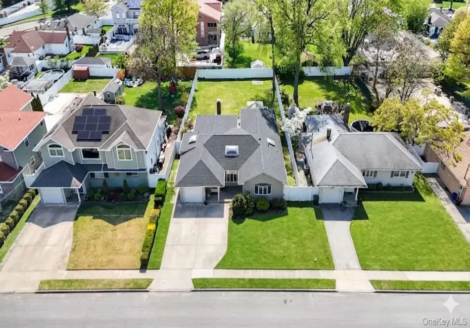 930 Balfour Street, Hempstead, NY, 3 Bedrooms Bedrooms, 7 Rooms Rooms,2 BathroomsBathrooms,Residential,For Rent,Balfour,0,1025563 930 Balfour Street, Hempstead, NY, 3 Bedrooms Bedrooms, 7 Rooms Rooms,2 BathroomsBathrooms,Residential,For Rent,Balfour,0,1025563