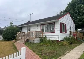 11 Benjoe Drive, Babylon, NY, 3 Bedrooms Bedrooms, 6 Rooms Rooms,1 BathroomBathrooms,Residential Lease,For Rent,Benjoe,0,1025841 11 Benjoe Drive, Babylon, NY, 3 Bedrooms Bedrooms, 6 Rooms Rooms,1 BathroomBathrooms,Residential Lease,For Rent,Benjoe,0,1025841