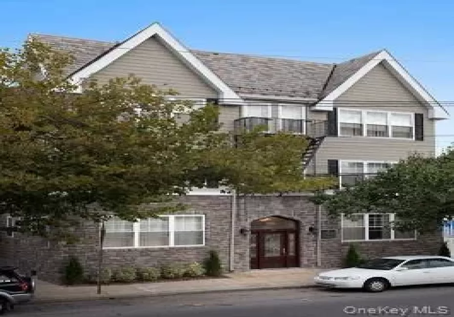 1240 Broadway, Hempstead, NY, 2 Bedrooms Bedrooms, 4 Rooms Rooms,1 BathroomBathrooms,Residential Lease,For Rent,Broadway,0,1025914 1240 Broadway, Hempstead, NY, 2 Bedrooms Bedrooms, 4 Rooms Rooms,1 BathroomBathrooms,Residential Lease,For Rent,Broadway,0,1025914