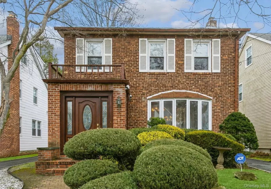 44 Jayson Avenue, North Hempstead, NY, 3 Bedrooms Bedrooms, 8 Rooms Rooms,2 BathroomsBathrooms,Residential,For Rent,Jayson,0,1025710 44 Jayson Avenue, North Hempstead, NY, 3 Bedrooms Bedrooms, 8 Rooms Rooms,2 BathroomsBathrooms,Residential,For Rent,Jayson,0,1025710