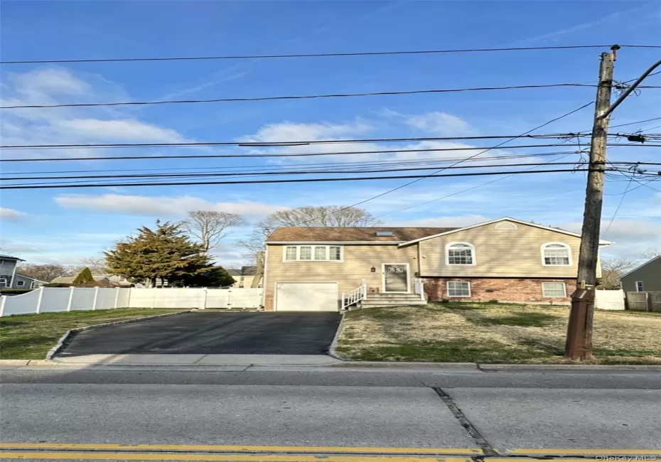 249 Bayport Avenue, Islip, NY, 4 Bedrooms Bedrooms, 6 Rooms Rooms,2 BathroomsBathrooms,Residential,For Rent,Bayport,0,1025909 249 Bayport Avenue, Islip, NY, 4 Bedrooms Bedrooms, 6 Rooms Rooms,2 BathroomsBathrooms,Residential,For Rent,Bayport,0,1025909