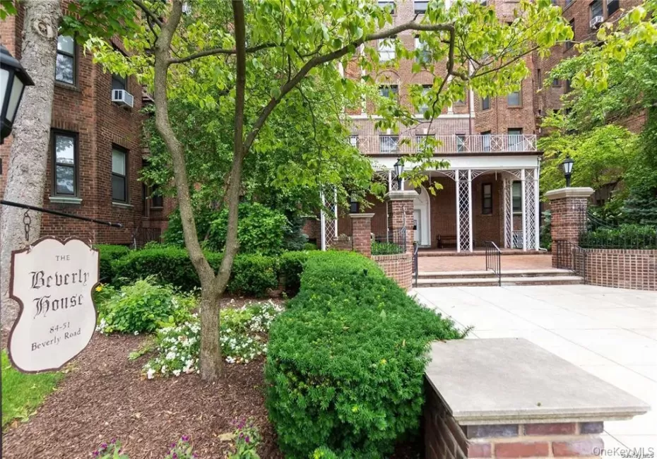 84-51 Beverly Road, New York, NY, 1 Bedroom Bedrooms, 4 Rooms Rooms,1 BathroomBathrooms,Residential,For Rent,Beverly,0,1025864 84-51 Beverly Road, New York, NY, 1 Bedroom Bedrooms, 4 Rooms Rooms,1 BathroomBathrooms,Residential,For Rent,Beverly,0,1025864