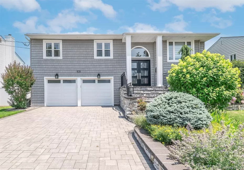 2923 Len Drive, Hempstead, NY, 4 Bedrooms Bedrooms, 6 Rooms Rooms,2 BathroomsBathrooms,Residential,For Rent,Len,0,1025387 2923 Len Drive, Hempstead, NY, 4 Bedrooms Bedrooms, 6 Rooms Rooms,2 BathroomsBathrooms,Residential,For Rent,Len,0,1025387