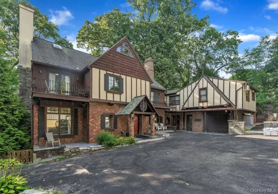 45 Wolden Road, Ossining, NY, 5 Bedrooms Bedrooms, 10 Rooms Rooms,4 BathroomsBathrooms,Residential Lease,For Rent,Wolden,0,1025513 45 Wolden Road, Ossining, NY, 5 Bedrooms Bedrooms, 10 Rooms Rooms,4 BathroomsBathrooms,Residential Lease,For Rent,Wolden,0,1025513