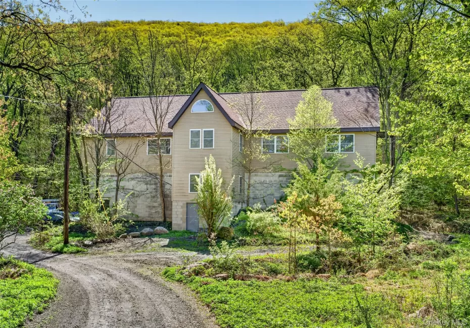 12 Summit Trail, Monroe, NY, 4 Bedrooms Bedrooms, 8 Rooms Rooms,2 BathroomsBathrooms,Residential,For Rent,Summit,0,996710 12 Summit Trail, Monroe, NY, 4 Bedrooms Bedrooms, 8 Rooms Rooms,2 BathroomsBathrooms,Residential,For Rent,Summit,0,996710