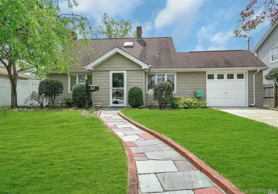 30 Book Lane, Hempstead, NY, 4 Bedrooms Bedrooms, 8 Rooms Rooms,1 BathroomBathrooms,Residential,For Rent,Book,0,1025954 30 Book Lane, Hempstead, NY, 4 Bedrooms Bedrooms, 8 Rooms Rooms,1 BathroomBathrooms,Residential,For Rent,Book,0,1025954