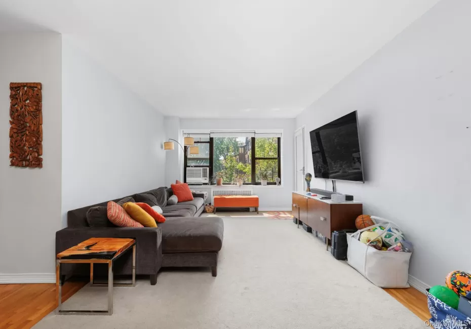 325 Main Street, White Plains, NY, 3 Bedrooms Bedrooms, 8 Rooms Rooms,2 BathroomsBathrooms,Residential,For Rent,Main,0,1026066 325 Main Street, White Plains, NY, 3 Bedrooms Bedrooms, 8 Rooms Rooms,2 BathroomsBathrooms,Residential,For Rent,Main,0,1026066
