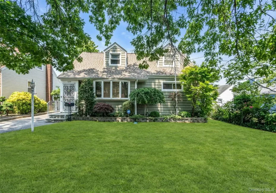 1159 Slabey Avenue, Hempstead, NY, 4 Bedrooms Bedrooms, 7 Rooms Rooms,2 BathroomsBathrooms,Residential,For Rent,Slabey,0,1025660 1159 Slabey Avenue, Hempstead, NY, 4 Bedrooms Bedrooms, 7 Rooms Rooms,2 BathroomsBathrooms,Residential,For Rent,Slabey,0,1025660