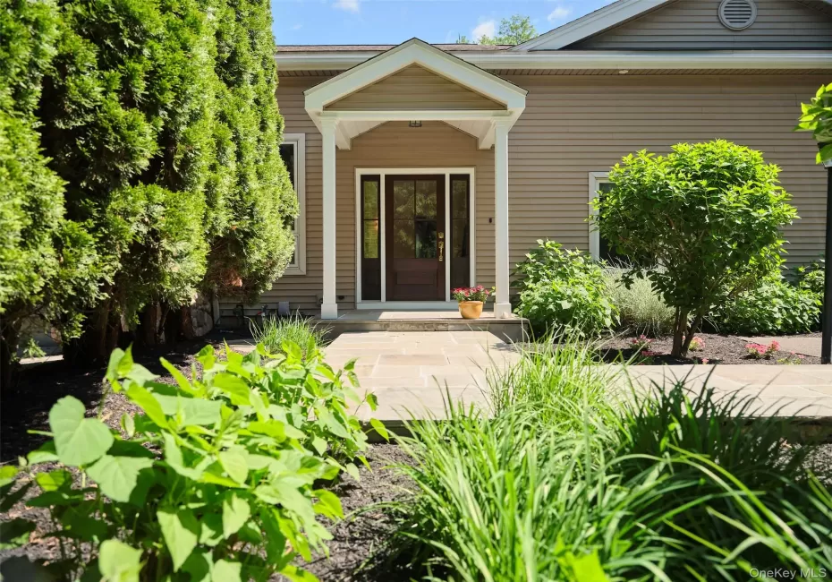 139 Jeffrey Lane, Hurley, NY, 4 Bedrooms Bedrooms, 12 Rooms Rooms,4 BathroomsBathrooms,Residential,For Rent,Jeffrey,0,1026184 139 Jeffrey Lane, Hurley, NY, 4 Bedrooms Bedrooms, 12 Rooms Rooms,4 BathroomsBathrooms,Residential,For Rent,Jeffrey,0,1026184