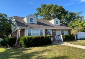 777 south drive, Hempstead, NY, 4 Bedrooms Bedrooms, 10 Rooms Rooms,2 BathroomsBathrooms,Residential Lease,For Rent,south drive,0,1026128 777 south drive, Hempstead, NY, 4 Bedrooms Bedrooms, 10 Rooms Rooms,2 BathroomsBathrooms,Residential Lease,For Rent,south drive,0,1026128