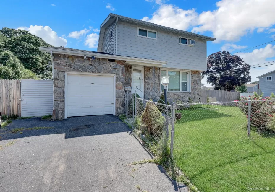 105 Madison Avenue, Islip, NY, 3 Bedrooms Bedrooms, 9 Rooms Rooms,1 BathroomBathrooms,Residential,For Rent,Madison,0,1026218 105 Madison Avenue, Islip, NY, 3 Bedrooms Bedrooms, 9 Rooms Rooms,1 BathroomBathrooms,Residential,For Rent,Madison,0,1026218