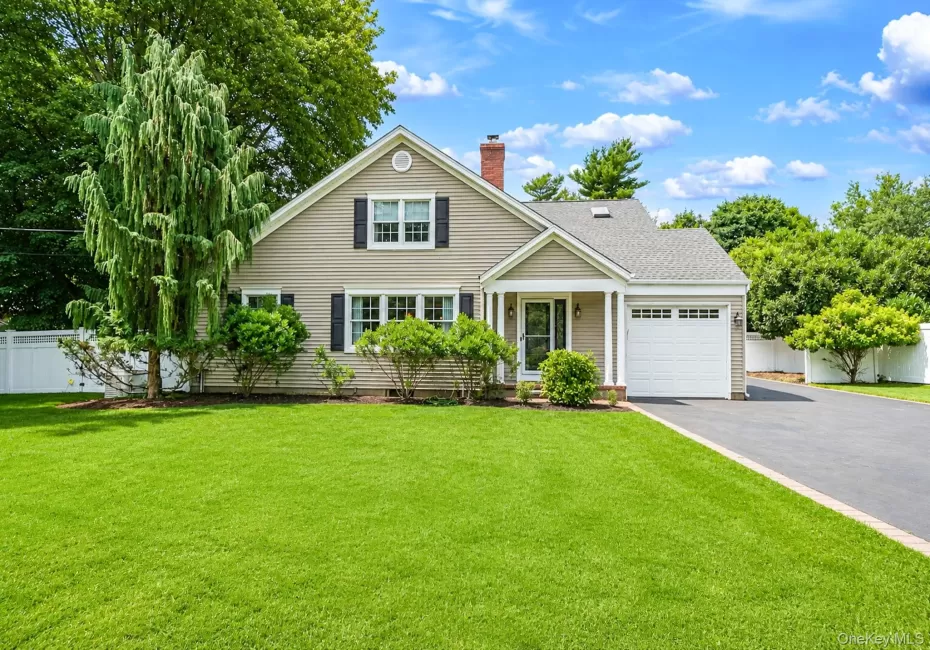 Approx 2500sqft + Full Basement and 1 Car Garage Expanded Cape on .55 Acres Approx 2500sqft + Full Basement and 1 Car Garage Expanded Cape on .55 Acres