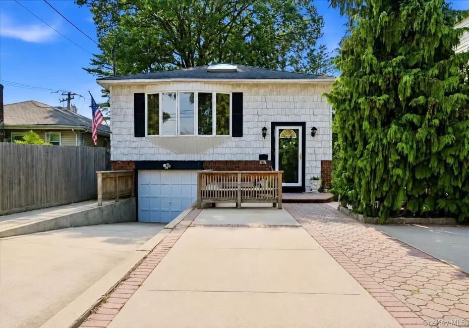 167 Lyon Street, Hempstead, NY, 4 Bedrooms Bedrooms, 10 Rooms Rooms,3 BathroomsBathrooms,Residential,For Rent,Lyon,0,1025030 167 Lyon Street, Hempstead, NY, 4 Bedrooms Bedrooms, 10 Rooms Rooms,3 BathroomsBathrooms,Residential,For Rent,Lyon,0,1025030