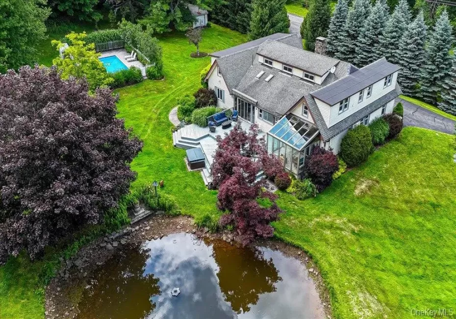 6566 State Route 55, Fallsburg, NY, 6 Bedrooms Bedrooms, 15 Rooms Rooms,3 BathroomsBathrooms,Residential,For Rent,State Route 55,0,1025939 6566 State Route 55, Fallsburg, NY, 6 Bedrooms Bedrooms, 15 Rooms Rooms,3 BathroomsBathrooms,Residential,For Rent,State Route 55,0,1025939