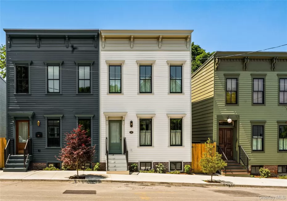 309 State Street, Hudson, NY, 4 Bedrooms Bedrooms, 10 Rooms Rooms,3 BathroomsBathrooms,Residential,For Rent,State,0,1026186 309 State Street, Hudson, NY, 4 Bedrooms Bedrooms, 10 Rooms Rooms,3 BathroomsBathrooms,Residential,For Rent,State,0,1026186